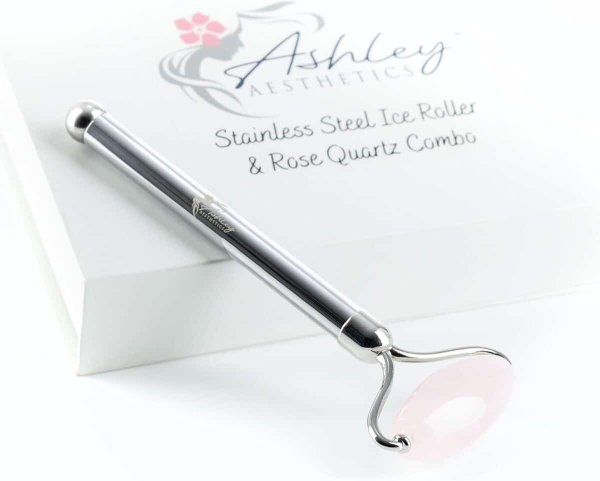 Test du rouleau à glace Ashley Aesthetics : soin visage en quartz rose